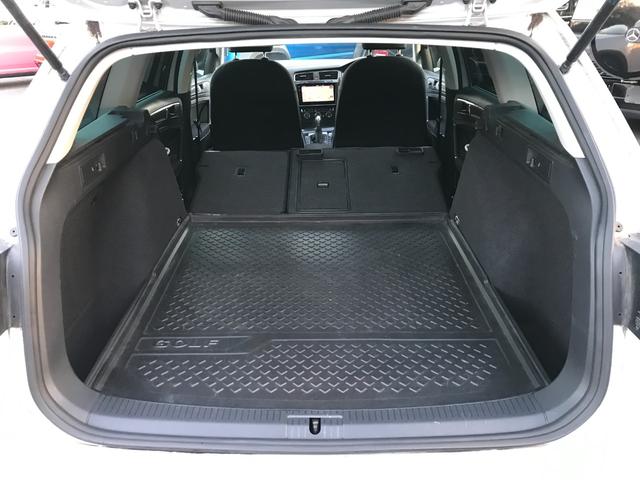 ゴルフオールトラック ＴＳＩ　４モーション　ＴＳＩ　４モーション（５名）　テクノロジー＆ＤｉｓｃｏｖｅｒＰｒｏパッケージ　９インチディスプレイナビ　フルセグ　バックカメラ　ジェスチャーコントロール　シートステアリングヒーター　ＬＥＤヘッドライト（22枚目）