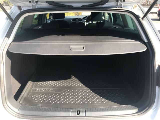 ゴルフオールトラック ＴＳＩ　４モーション　ＴＳＩ　４モーション（５名）　テクノロジー＆ＤｉｓｃｏｖｅｒＰｒｏパッケージ　９インチディスプレイナビ　フルセグ　バックカメラ　ジェスチャーコントロール　シートステアリングヒーター　ＬＥＤヘッドライト（24枚目）