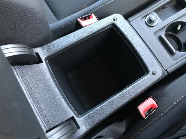 ゴルフオールトラック ＴＳＩ　４モーション　ＴＳＩ　４モーション（５名）　テクノロジー＆ＤｉｓｃｏｖｅｒＰｒｏパッケージ　９インチディスプレイナビ　フルセグ　バックカメラ　ジェスチャーコントロール　シートステアリングヒーター　ＬＥＤヘッドライト（32枚目）