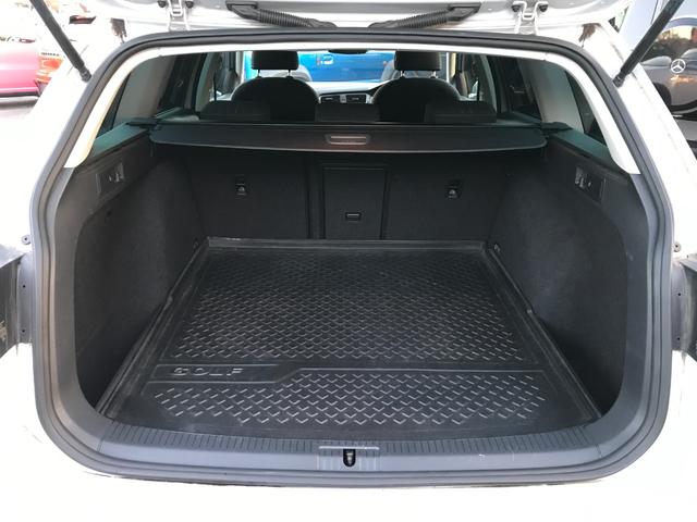 ゴルフオールトラック ＴＳＩ　４モーション　ＴＳＩ　４モーション（５名）　テクノロジー＆ＤｉｓｃｏｖｅｒＰｒｏパッケージ　９インチディスプレイナビ　フルセグ　バックカメラ　ジェスチャーコントロール　シートステアリングヒーター　ＬＥＤヘッドライト（54枚目）