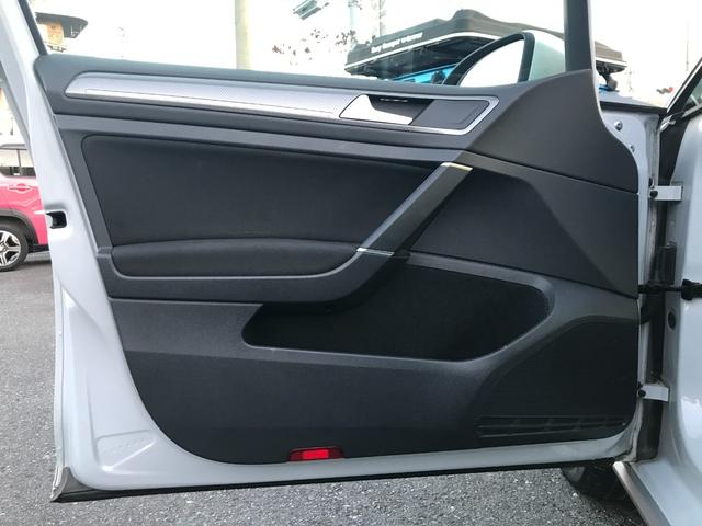 ゴルフオールトラック ＴＳＩ　４モーション　ＴＳＩ　４モーション（５名）　テクノロジー＆ＤｉｓｃｏｖｅｒＰｒｏパッケージ　９インチディスプレイナビ　フルセグ　バックカメラ　ジェスチャーコントロール　シートステアリングヒーター　ＬＥＤヘッドライト（57枚目）
