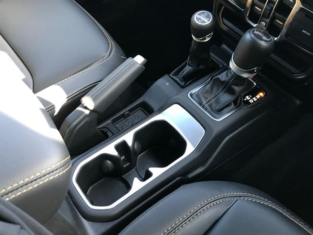 ジープ・ラングラーアンリミテッド サハラ　ＭＣ後モデル　ワンオーナー　純正ナビ　フロントリアカメラ　レザーシート　シートヒーター　ステアリングヒーター　衝突軽減ブレーキ　アダプティブクルコン（32枚目）