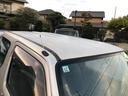 ルーフはシルバーなので分かりにくいのですが色褪せがあります。直して納車することも可能ですのでお気軽にご相談ください☆(別途費用がかかります)