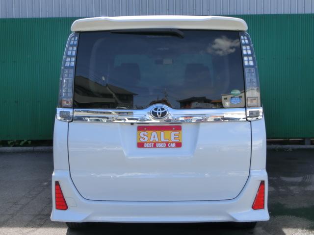 ヴォクシー ＺＳ　煌　アルパインＳＤナビ　地デジＴＶ　バックカメラ　フリップダウンモニター　両側電動スライドドア　スマートキー　ＥＴＣ　電動格納ドアミラー　ＬＥＤヘッドライト　フォグランプ　ドアバイザー　純正アルミ（18枚目）