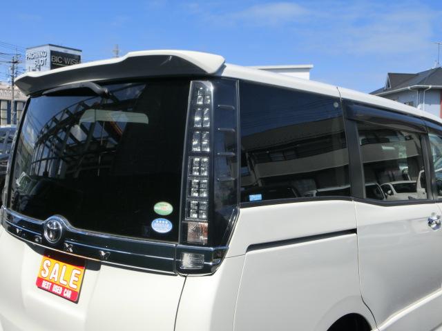 ヴォクシー ＺＳ　煌　アルパインＳＤナビ　地デジＴＶ　バックカメラ　フリップダウンモニター　両側電動スライドドア　スマートキー　ＥＴＣ　電動格納ドアミラー　ＬＥＤヘッドライト　フォグランプ　ドアバイザー　純正アルミ（36枚目）