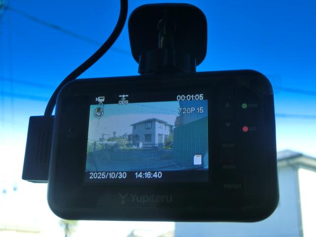 デリカD:5 シャモニー 両側電動スライドドア 純正ナビ 地デジチューナー バックカメラ フロントカメラ サイドカメラ フリップダウンモニター ドラレコ キャプテンシート シートヒーター トーヨーオープンカントリータイヤ(12枚目)