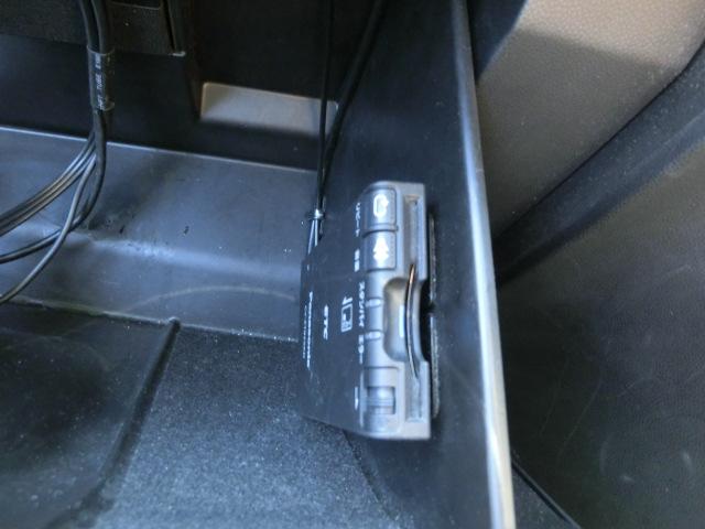ＭＰＶ ２３Ｓ　後期　フルエアロ　純正ナビ　バックカメラ　フルセグＴＶ　Ｂｌｕｅｔｏｏｔｈ　両側パワースライドドア　スマートキー　Ｗエアコン　ＥＴＣ　オットマン　ＨＩＤヘッドライト　フォグランプ　純正アルミ（29枚目）