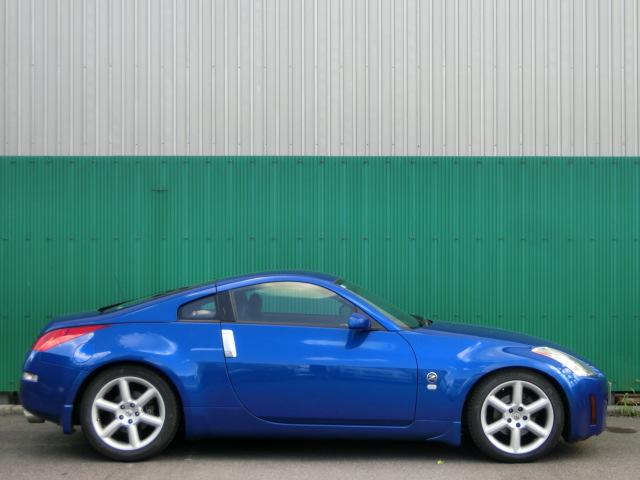 プレイボーイ2016.8.15号　No.33 KYOSHO 07115B Scale 1/64 | NISSAN FAIRLADY Z COUPE 2008 BLACK