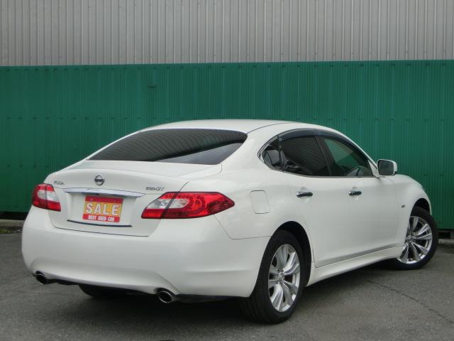 フーガ ２５０ＧＴ　Ａパッケージ　純正マルチ　テレビ　ＤＶＤ　Ｂｌｕｅｔｏｏｔｈオーディオ　バックカメラ　サイドカメラ　クルーズコントロール　ハーフレザーシート　パワーシート　純正ＡＷ（2枚目）