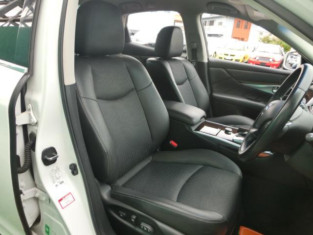 フーガ ２５０ＧＴ　Ａパッケージ　純正マルチ　テレビ　ＤＶＤ　Ｂｌｕｅｔｏｏｔｈオーディオ　バックカメラ　サイドカメラ　クルーズコントロール　ハーフレザーシート　パワーシート　純正ＡＷ（3枚目）