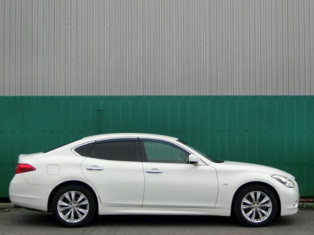 フーガ ２５０ＧＴ　Ａパッケージ　純正マルチ　テレビ　ＤＶＤ　Ｂｌｕｅｔｏｏｔｈオーディオ　バックカメラ　サイドカメラ　クルーズコントロール　ハーフレザーシート　パワーシート　純正ＡＷ（13枚目）