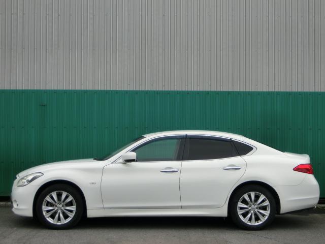 フーガ ２５０ＧＴ　Ａパッケージ　純正マルチ　テレビ　ＤＶＤ　Ｂｌｕｅｔｏｏｔｈオーディオ　バックカメラ　サイドカメラ　クルーズコントロール　ハーフレザーシート　パワーシート　純正ＡＷ（14枚目）