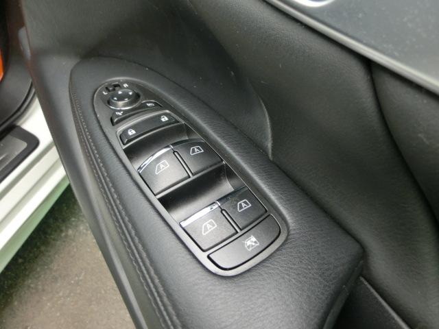 フーガ ２５０ＧＴ　Ａパッケージ　純正マルチ　テレビ　ＤＶＤ　Ｂｌｕｅｔｏｏｔｈオーディオ　バックカメラ　サイドカメラ　クルーズコントロール　ハーフレザーシート　パワーシート　純正ＡＷ（28枚目）