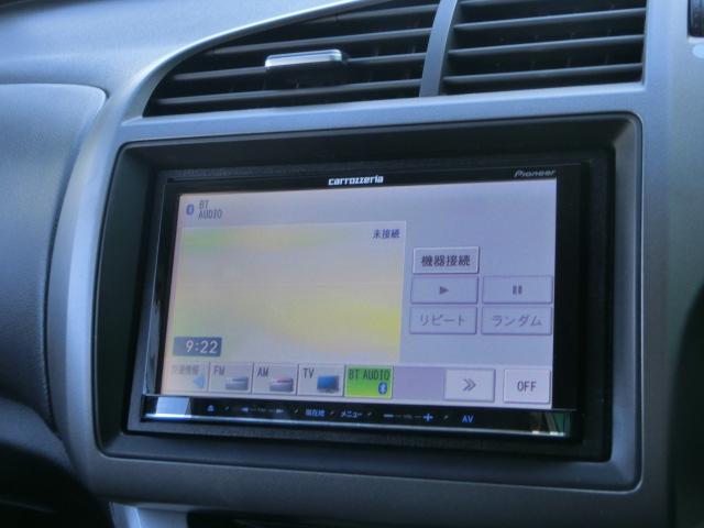 ストリーム ＲＳＺ　Ｓパッケージ　ワンオーナー　カロッツェリアナビ　テレビ　ＤＶＤ　Ｂｌｕｅｔｏｏｔｈオーディオ　ＨＩＤ　無限グリル　エアロ　無限マフラー（9枚目）