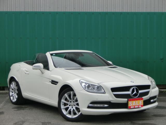 ＳＬＫ ＳＬＫ２００ブルーエフィシェンシ１ｓｔアニバーサリー　電動バリオルーフ動作チェック済み　純正ナビ　Ｂｌｕｅｔｏｏｔｈオーディオ　黒革シート　シートヒーター　純正ＡＷ（6枚目）