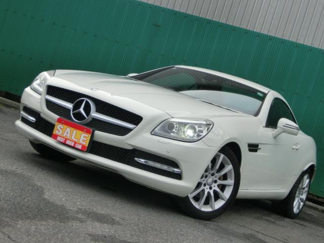 ＳＬＫ ＳＬＫ２００ブルーエフィシェンシ１ｓｔアニバーサリー　電動バリオルーフ動作チェック済み　純正ナビ　Ｂｌｕｅｔｏｏｔｈオーディオ　黒革シート　シートヒーター　純正ＡＷ（7枚目）