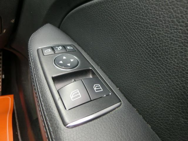 ＳＬＫ ＳＬＫ２００ブルーエフィシェンシ１ｓｔアニバーサリー　電動バリオルーフ動作チェック済み　純正ナビ　Ｂｌｕｅｔｏｏｔｈオーディオ　黒革シート　シートヒーター　純正ＡＷ（29枚目）