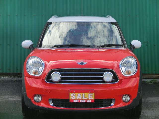 ＭＩＮＩ クーパー　クロスオーバー　レザーシート　カロッツェリアサイバーナビ　テレビ　ＤＶＤ　Ｂｌｕｅｔｏｏｔｈオーディオ　バックカメラ　ＨＩＤ　プッシュスタート　ルーフホワイト　純正ＡＷ（5枚目）