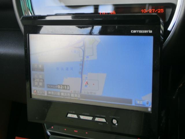 ＭＩＮＩ クーパー　クロスオーバー　レザーシート　カロッツェリアサイバーナビ　テレビ　ＤＶＤ　Ｂｌｕｅｔｏｏｔｈオーディオ　バックカメラ　ＨＩＤ　プッシュスタート　ルーフホワイト　純正ＡＷ（8枚目）
