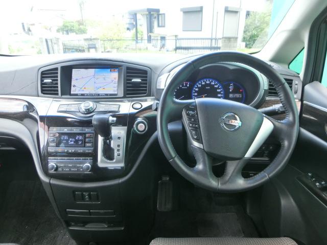 エルグランド 250ハイウェイスター 両側電動スライドドア 純正ナビ テレビ DVD Bluetoothオーディオ バックカメラ アラウンドビューモニター フリップダウンモニター キャプテンシート オットマン 後期型純正AW(4枚目)