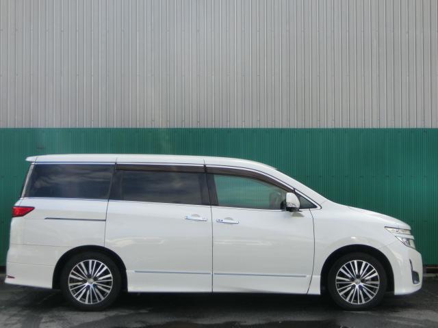 エルグランド 250ハイウェイスター 両側電動スライドドア 純正ナビ テレビ DVD Bluetoothオーディオ バックカメラ アラウンドビューモニター フリップダウンモニター キャプテンシート オットマン 後期型純正AW(13枚目)