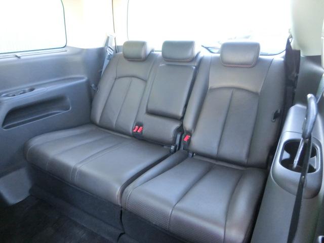 エルグランド ３５０ハイウェイスタープレミアム　両側電動スライドドア　パワーバックドア　純正ナビ　テレビ　Ｂｌｕｅｔｏｏｔｈオーディオ　バックカメラ　アラウンドビューモニター　フリップダウンモニター　ダブルサンルーフリア不動　オットマン（18枚目）