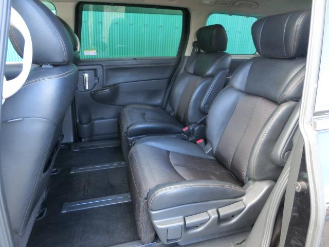 エルグランド 250ハイウェイスター 中期 両側電動スライドドア 純正ナビ テレビ DVD Bluetoothオーディオ バックカメラ フリップダウンモニター キャプテンシート オットマン クルーズコントロール(17枚目)