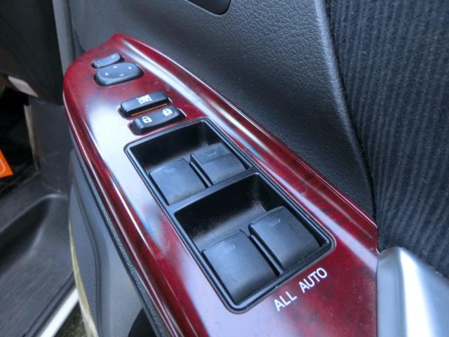アルファード ３５０Ｓ　Ｃパッケージ　４ＷＤ　純正ＨＤＤナビ　ＴＶ　Ｂｌｕｅｔｏｏｔｈオーディオ　バックカメラ　サイドカメラ　両側パワスラ　ＥＴＣ　パワーシート　パワーゲート　エグゼクティブシート　オットマン（28枚目）