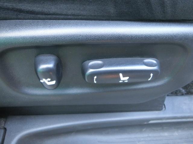 アルファード ３５０Ｓ　Ｃパッケージ　４ＷＤ　純正ＨＤＤナビ　ＴＶ　Ｂｌｕｅｔｏｏｔｈオーディオ　バックカメラ　サイドカメラ　両側パワスラ　ＥＴＣ　パワーシート　パワーゲート　エグゼクティブシート　オットマン（32枚目）