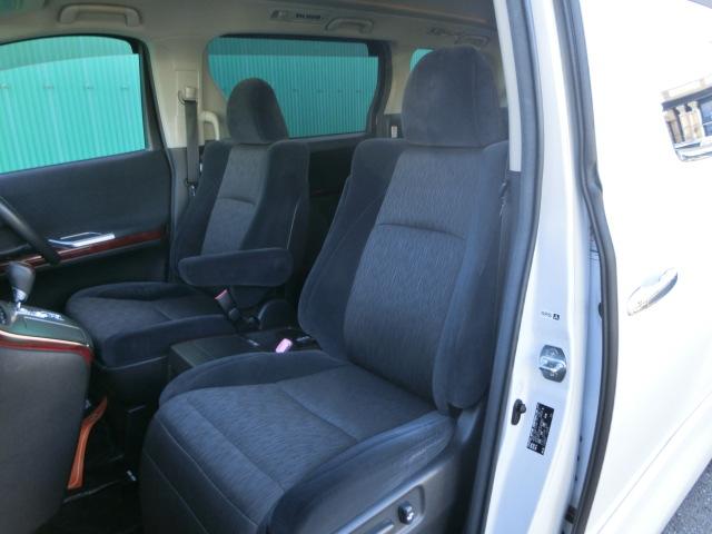 アルファード ３５０Ｓ　Ｃパッケージ　４ＷＤ　純正ＨＤＤナビ　ＴＶ　Ｂｌｕｅｔｏｏｔｈオーディオ　バックカメラ　サイドカメラ　両側パワスラ　ＥＴＣ　パワーシート　パワーゲート　エグゼクティブシート　オットマン（34枚目）