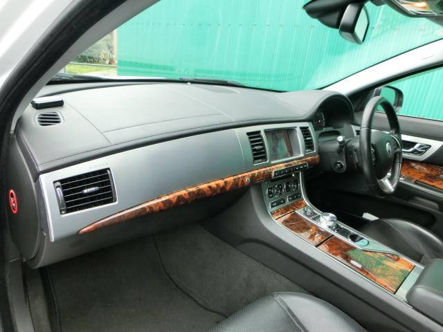 XF 2.0プレミアムラグジュアリー 純正ナビ テレビ DVD USB AUXポート バックカメラ スマートキー パワーシート シートメモリー パドルシフト クルーズコントロール 純正AW(20枚目)