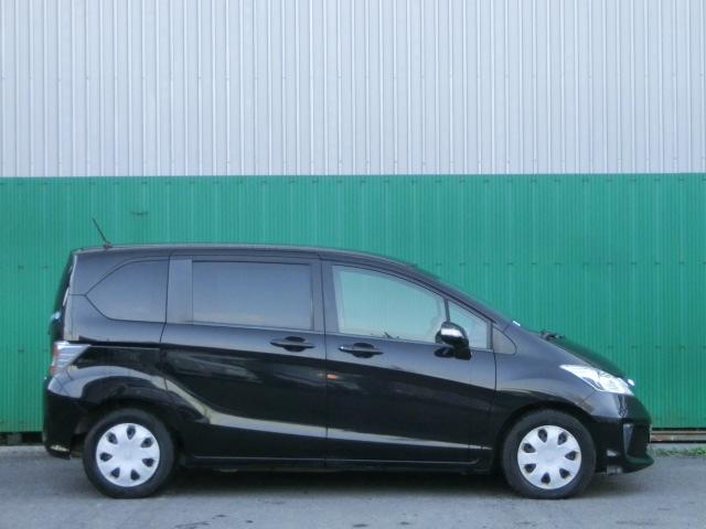 フリード Ｇ　ジャストセレクション　両側スライド片側電動スライドドア　純正ナビ　テレビ　ＤＶＤ　Ｂｌｕｅｔｏｏｔｈオーディオ　バックカメラ　スマートキー　プライバシーガラス（13枚目）