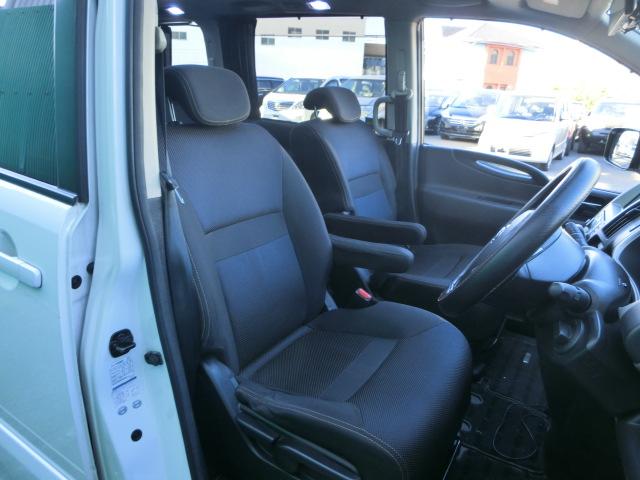 セレナ ハイウェイスター　ダブルサンルーフ　純正ＨＤＤナビ　Ｂｌｕｅｔｏｏｔｈオーディオ　ＤＶＤ　地デジチューナー　フリップダウンモニター　両側スライド片側電動スライドドア　前後ドラレコ　スマートキー　ラジエーター新品取付（3枚目）