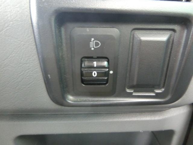 クリッパーバン DX ハイルーフ ポータブルナビ ワンセグ CD エアコン パワーウィンドウ パワステ プライバシーガラス ドアバイザー スタッドレスタイヤ 夏タイヤ積込み レベライザー(11枚目)