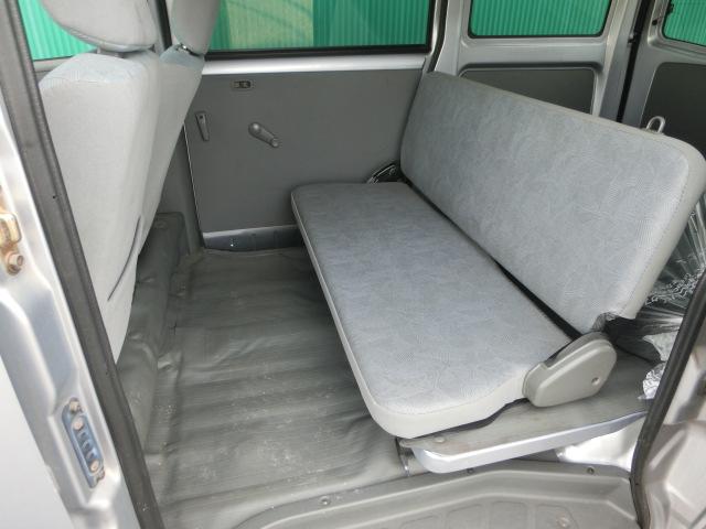 クリッパーバン DX ハイルーフ ポータブルナビ ワンセグ CD エアコン パワーウィンドウ パワステ プライバシーガラス ドアバイザー スタッドレスタイヤ 夏タイヤ積込み レベライザー(17枚目)