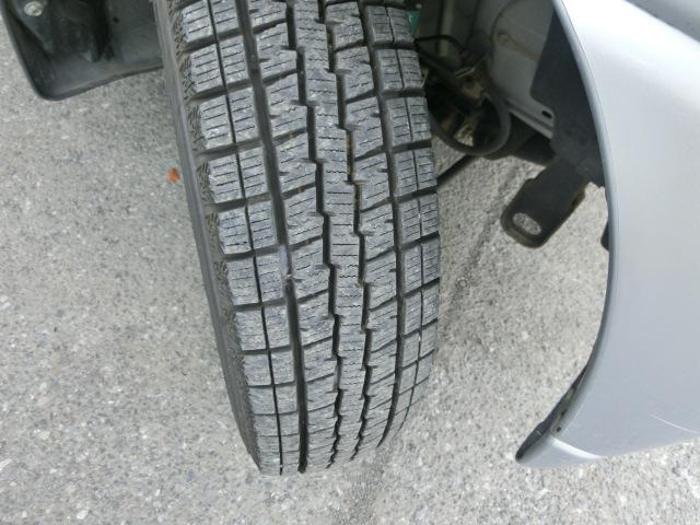 クリッパーバン DX ハイルーフ ポータブルナビ ワンセグ CD エアコン パワーウィンドウ パワステ プライバシーガラス ドアバイザー スタッドレスタイヤ 夏タイヤ積込み レベライザー(19枚目)