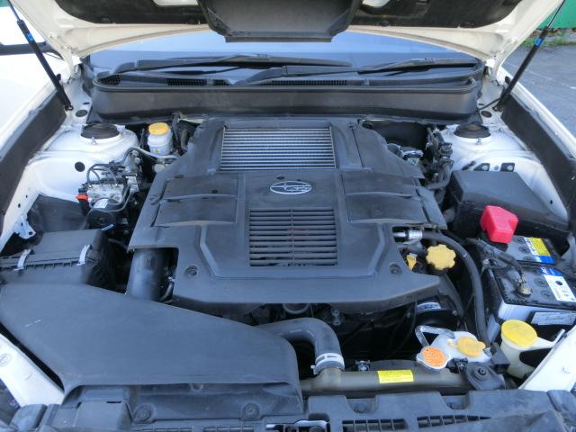 ☆エンジンルームです☆ご不明の点がございましたら、お気軽に０４８−９７２−４９５１までご連絡ください。お客様よりのご連絡、スタッフ一同心よりお待ちしております☆