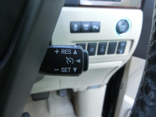 アルファード ３５０Ｇ　Ｌパッケージ　純正ＨＤＤナビ　テレビ　ＤＶＤ　バックカメラ　フリップダウンモニター　エグゼクティブシート　革シート　シートヒーター　オットマン　両側電動スライドドア　パワーバックドア　ダブルサンルーフ（24枚目）