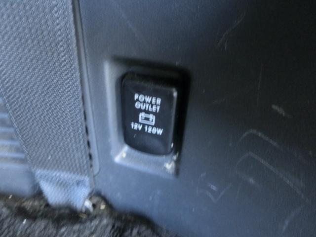 デリカＤ：５ Ｇ　パワーパッケージ　トリプルパノラマルーフ　純正ナビ　バックカメラ　フロントカメラ　両側スライド片側電動スライドドア　ＪＡＯＳマッドフラップ　切替４ＷＤ　スマートキー　ＨＩＤ　純正オプションサイドガード（11枚目）