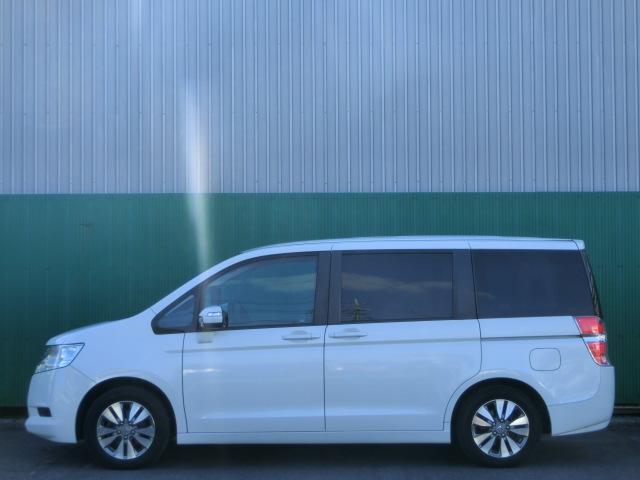 ステップワゴン Ｇ　Ｌパッケージ　両側パワースライドドア　ＥＴＣ　カロッツェリアナビ　ＤＴＶ　カロッツェリアフリップダウンリアモニター　キーレス　レベライザー　スパーダ後期純正ＡＷ（14枚目）