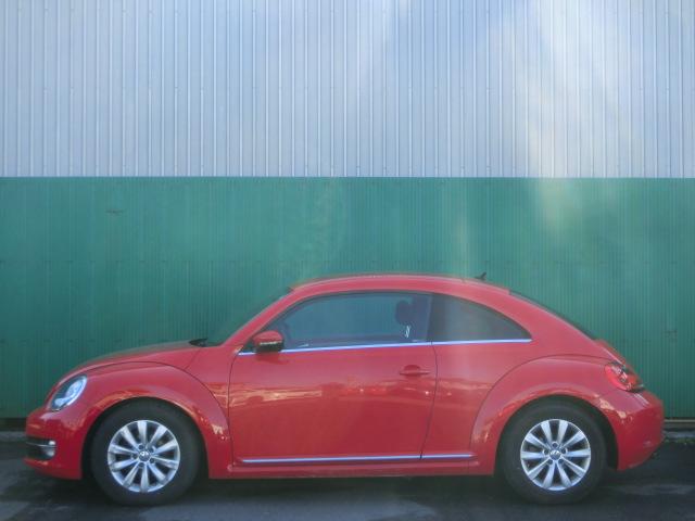 ザ・ビートル デザイン　クラリオンナビ　テレビ　ＤＶＤ　Ｂｌｕｅｔｏｏｔｈオーディオ　バックカメラ　純正ＡＷ　社外ＡＷスタッドレス積み込み　キーレス（14枚目）