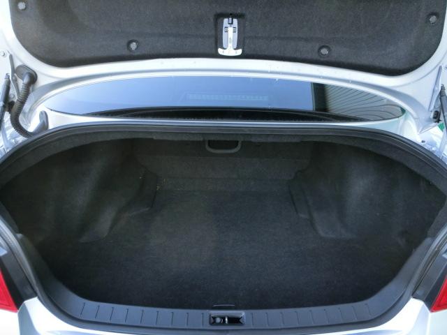 スカイライン 250GT サンルーフ 純正HDDナビ テレビ Bluetoothオーディオ バックカメラ HID パワーシート ハーフレザーシート 日産純正AW スマートキー(19枚目)