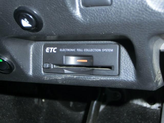 スカイライン 250GT サンルーフ 純正HDDナビ テレビ Bluetoothオーディオ バックカメラ HID パワーシート ハーフレザーシート 日産純正AW スマートキー(29枚目)