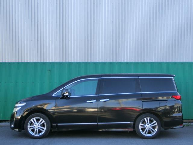 エルグランド ２５０ハイウェイスター　両側スライド片側電動スライドドア　純正ナビ　テレビ　ＤＶＤ　バックカメラ　Ｂｌｕｅｔｏｏｔｈオーディオ　フリップダウンモニター　スマートキー　純正ＡＷ（14枚目）