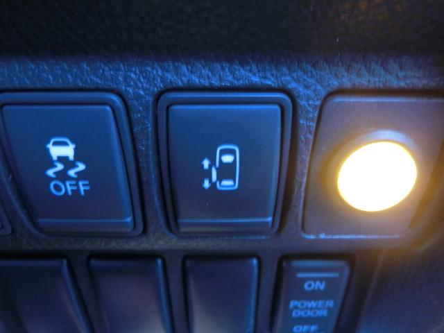 エルグランド ２５０ハイウェイスター　両側スライド片側電動スライドドア　純正ナビ　テレビ　ＤＶＤ　バックカメラ　Ｂｌｕｅｔｏｏｔｈオーディオ　フリップダウンモニター　スマートキー　純正ＡＷ（25枚目）