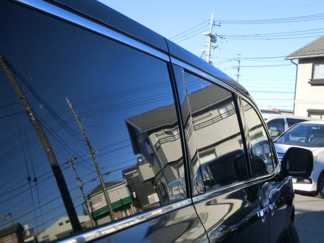 エルグランド ２５０ハイウェイスター　両側スライド片側電動スライドドア　純正ナビ　テレビ　ＤＶＤ　バックカメラ　Ｂｌｕｅｔｏｏｔｈオーディオ　フリップダウンモニター　スマートキー　純正ＡＷ（33枚目）