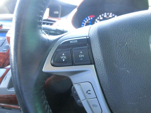 ☆ステアリングスイッチ☆視線を逸らすことなくオーディオ操作が可能です！☆