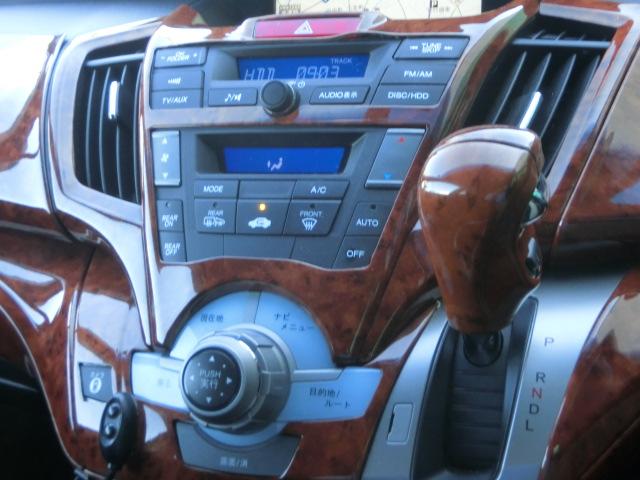 ☆使い勝手の良いオートエアコン、シフト廻りです☆冷暖房もきちんと効きます☆