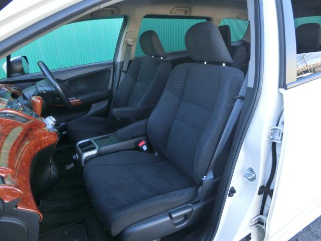 ☆助手席もへたりなど少なく綺麗です☆