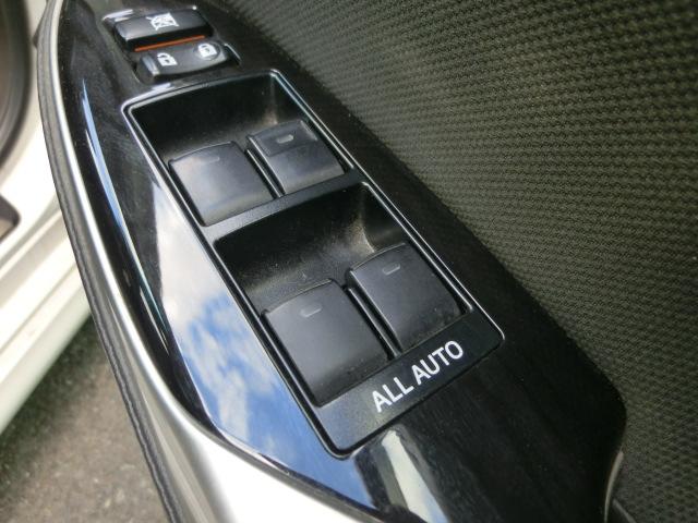 クラウン アスリート　後期　純正マルチ　テレビ　ＤＶＤ　Ｂｌｕｅｔｏｏｔｈオーディオ　バックカメラ　純正ＡＷ　ＨＩＤ　パワーシート　ＩＳＯＦＩＸ対応シート（28枚目）